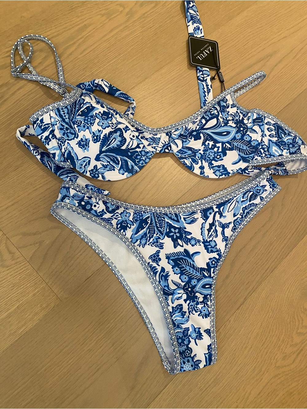 Zaful White and Blue Paisley Underwire Bikini Set